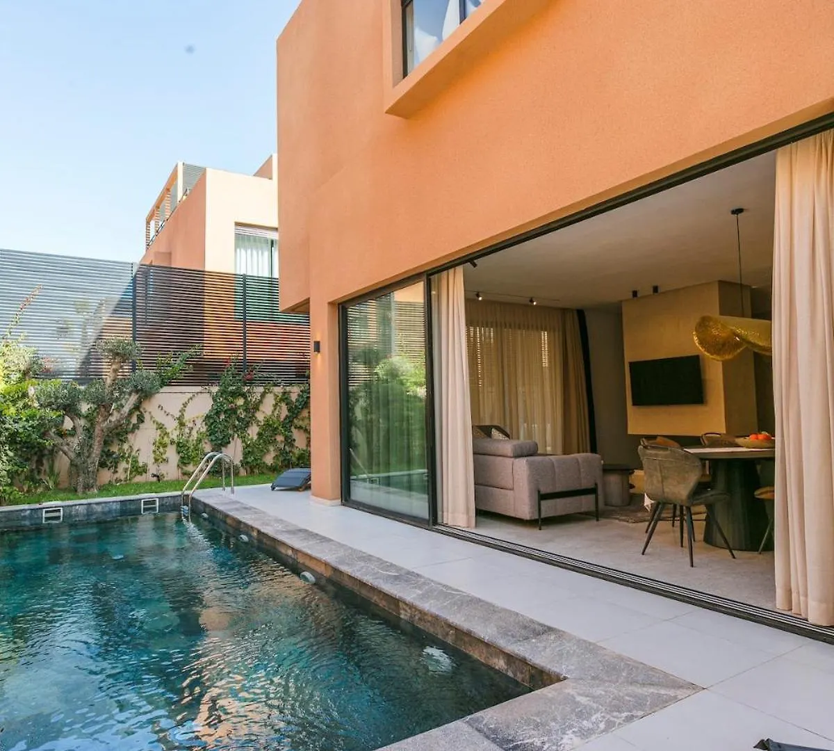 Beautiful 4 Bedroom Rooftop Pool Villa Marrakesh Apartment