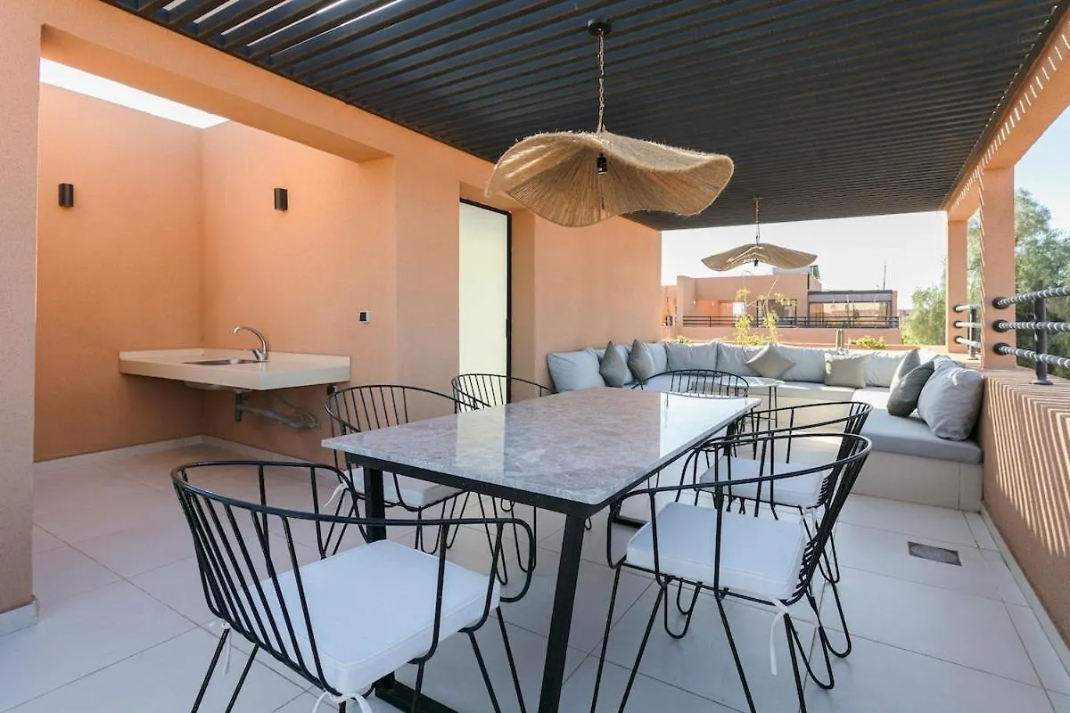Beautiful 4 Bedroom Rooftop Pool Villa Marrakesh Apartment