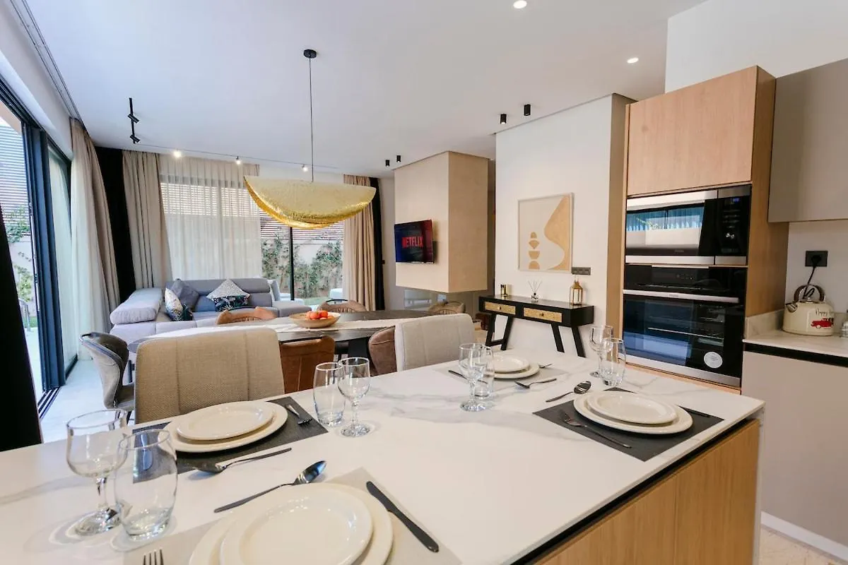 Apartment Beautiful 4 Bedroom Rooftop Pool Villa Marrakesh